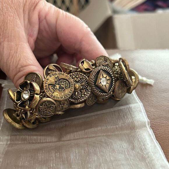 Antique Gold‎ metal Charm mesh Bracelet